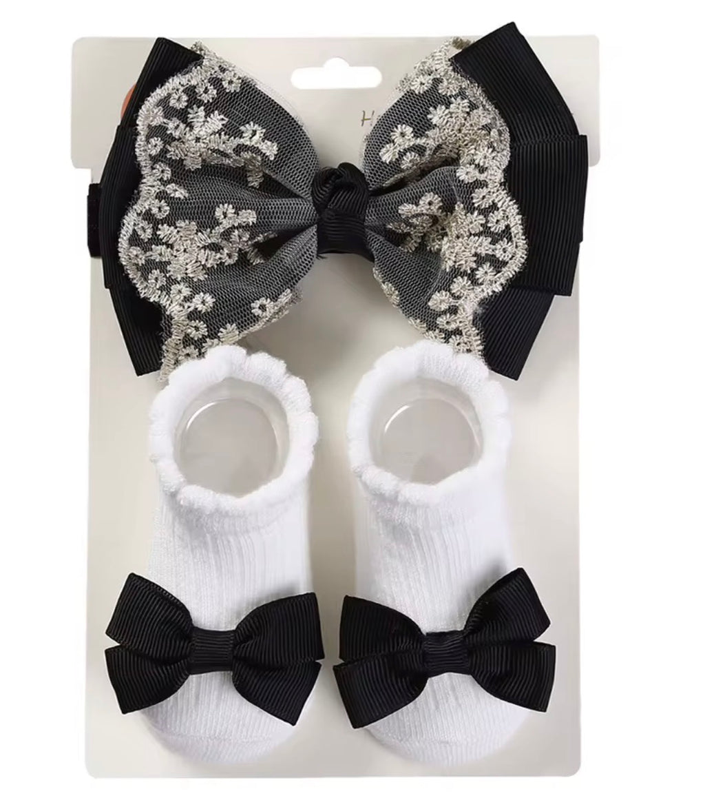 Baby Bow & Sock Set 0-24 months
